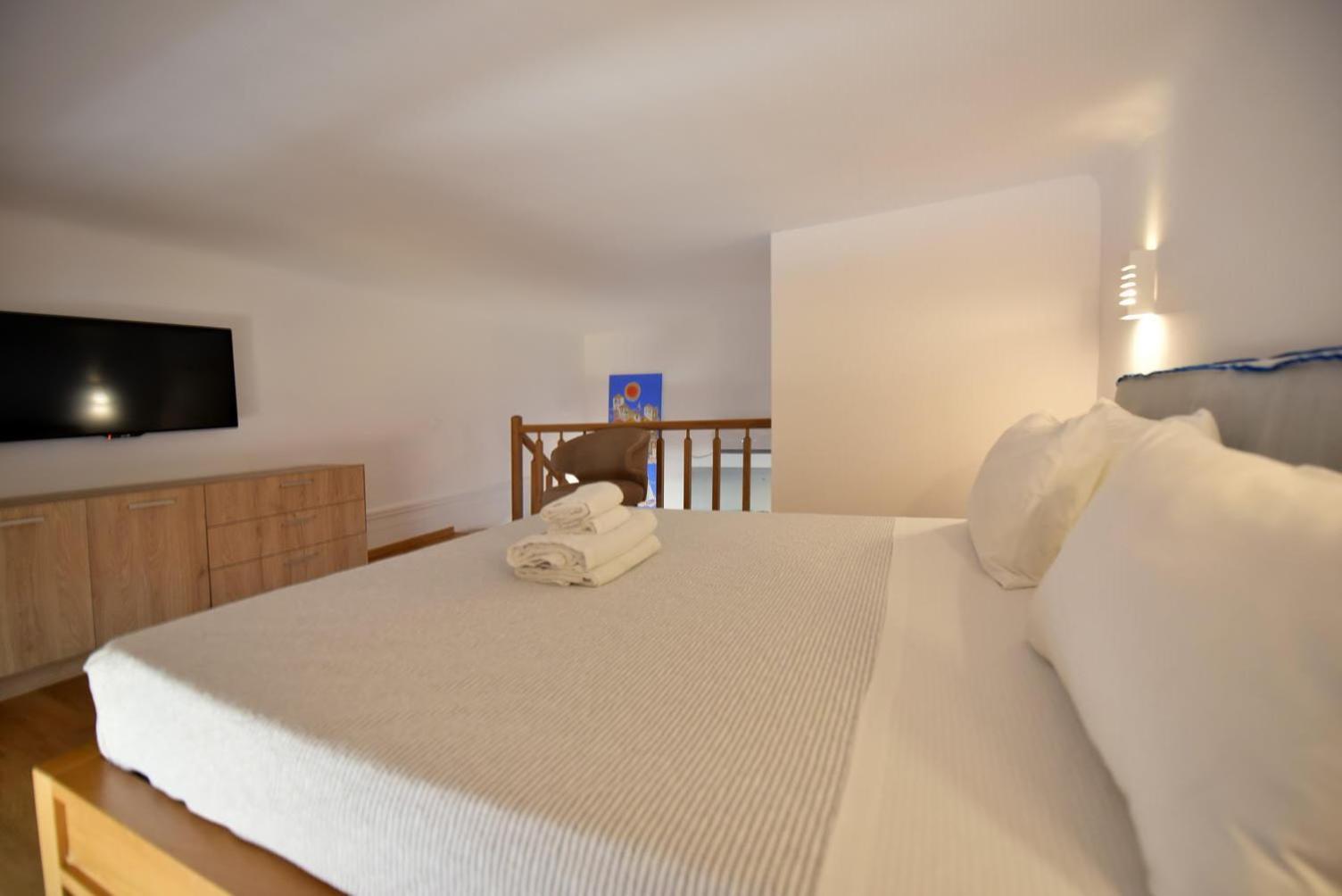 Douskos Guesthouse Hydra  Bagian luar foto