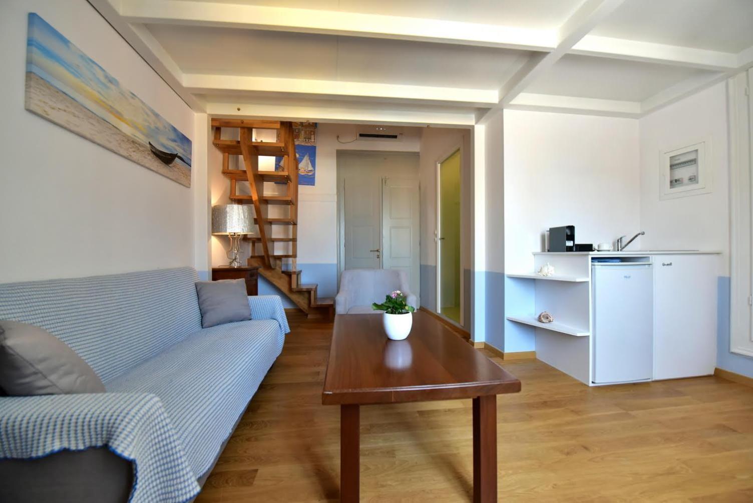 Douskos Guesthouse Hydra  Bagian luar foto