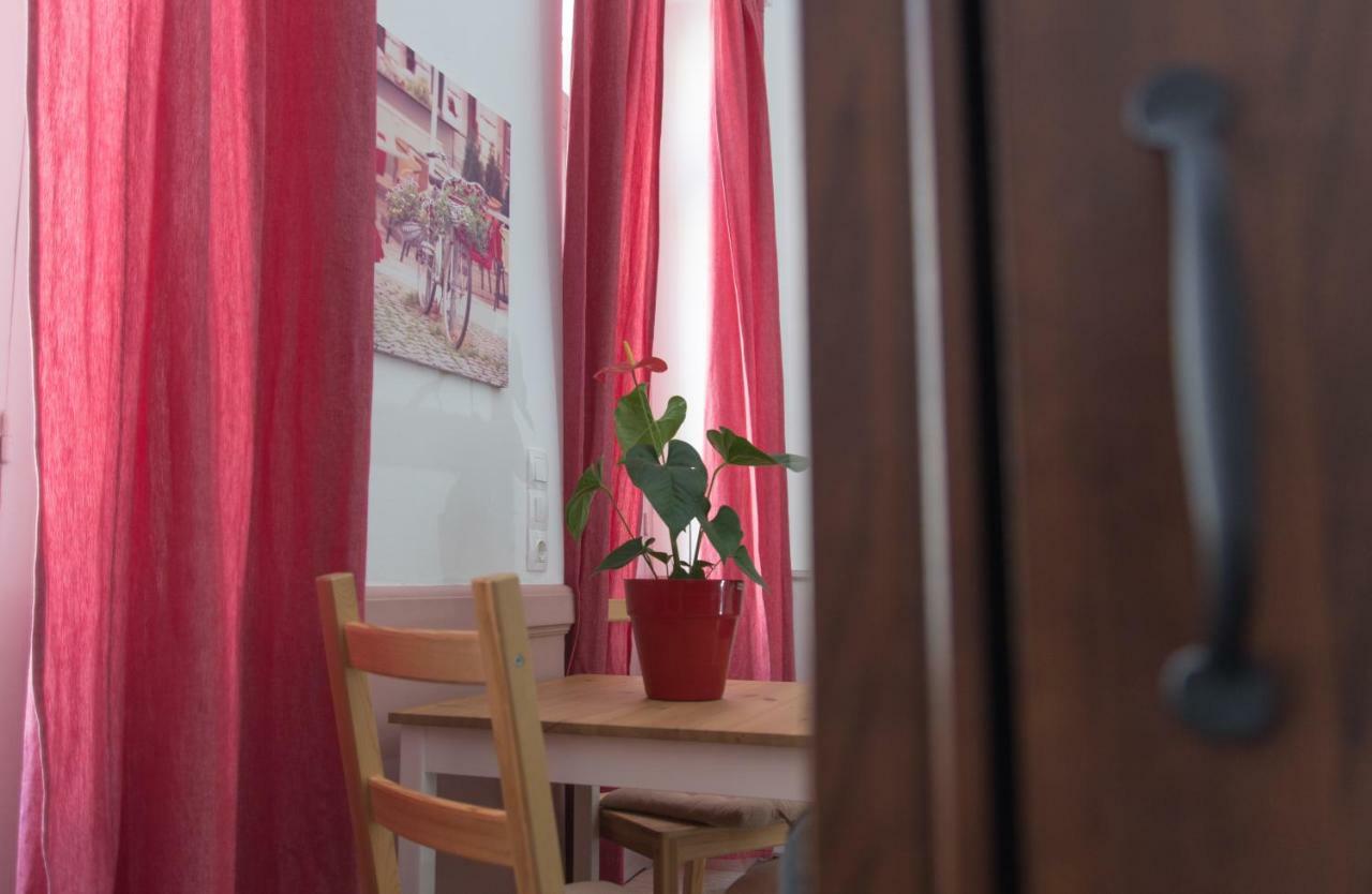 Douskos Guesthouse Hydra  Bagian luar foto