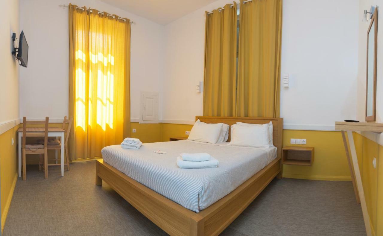 Douskos Guesthouse Hydra  Bagian luar foto