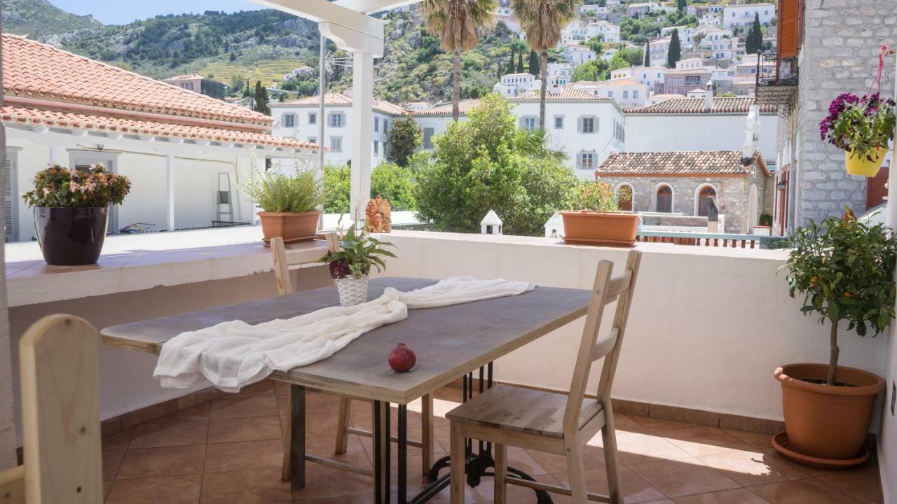 Douskos Guesthouse Hydra  Bagian luar foto