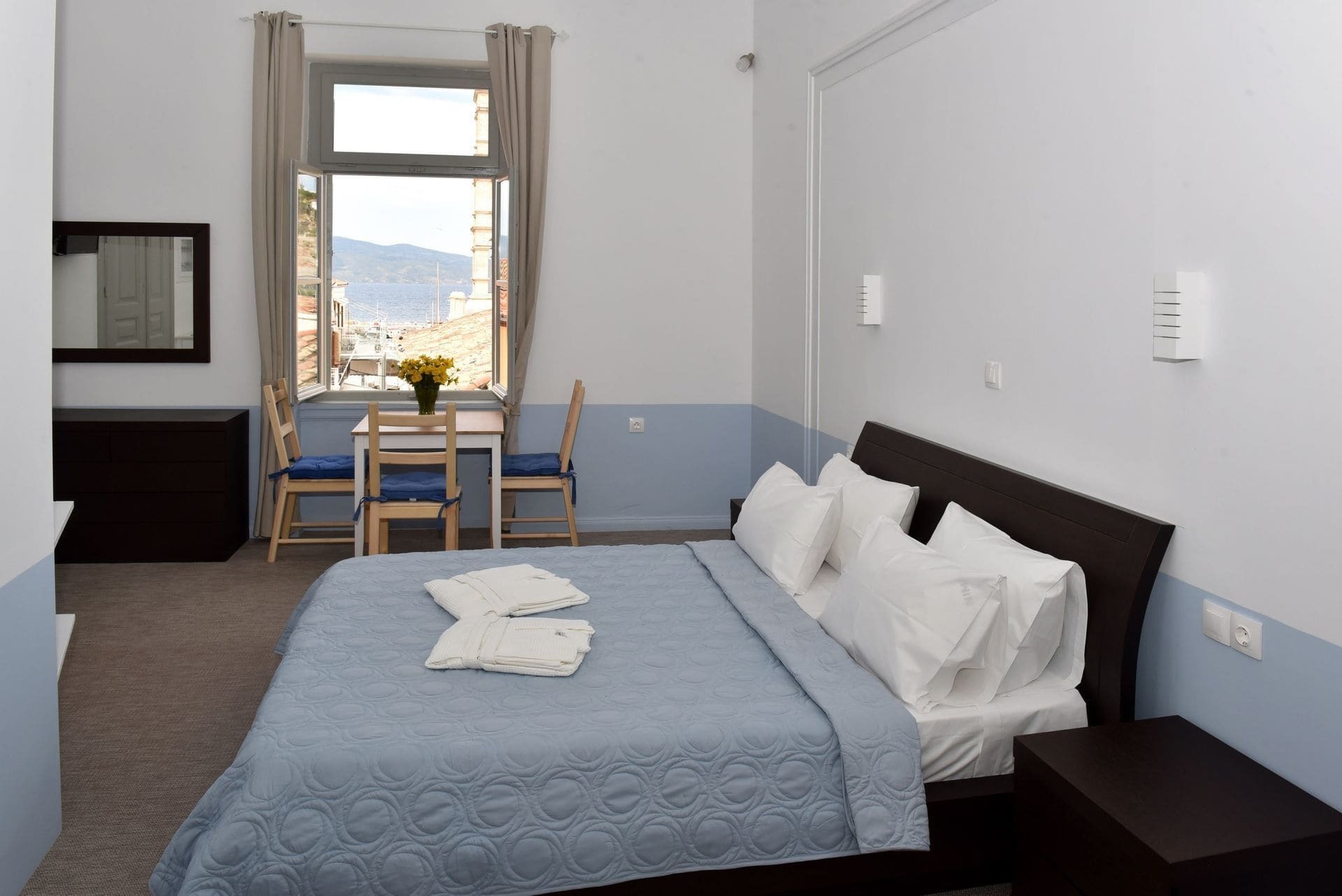 Douskos Guesthouse Hydra  Bagian luar foto